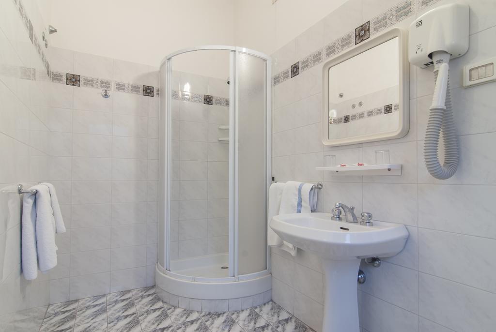 Letizia - Casa Per Ferie Gasthof 3*