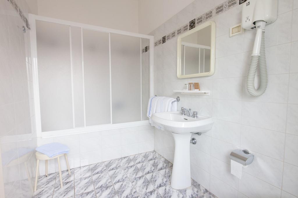 Letizia - Casa Per Ferie Gasthof 3*